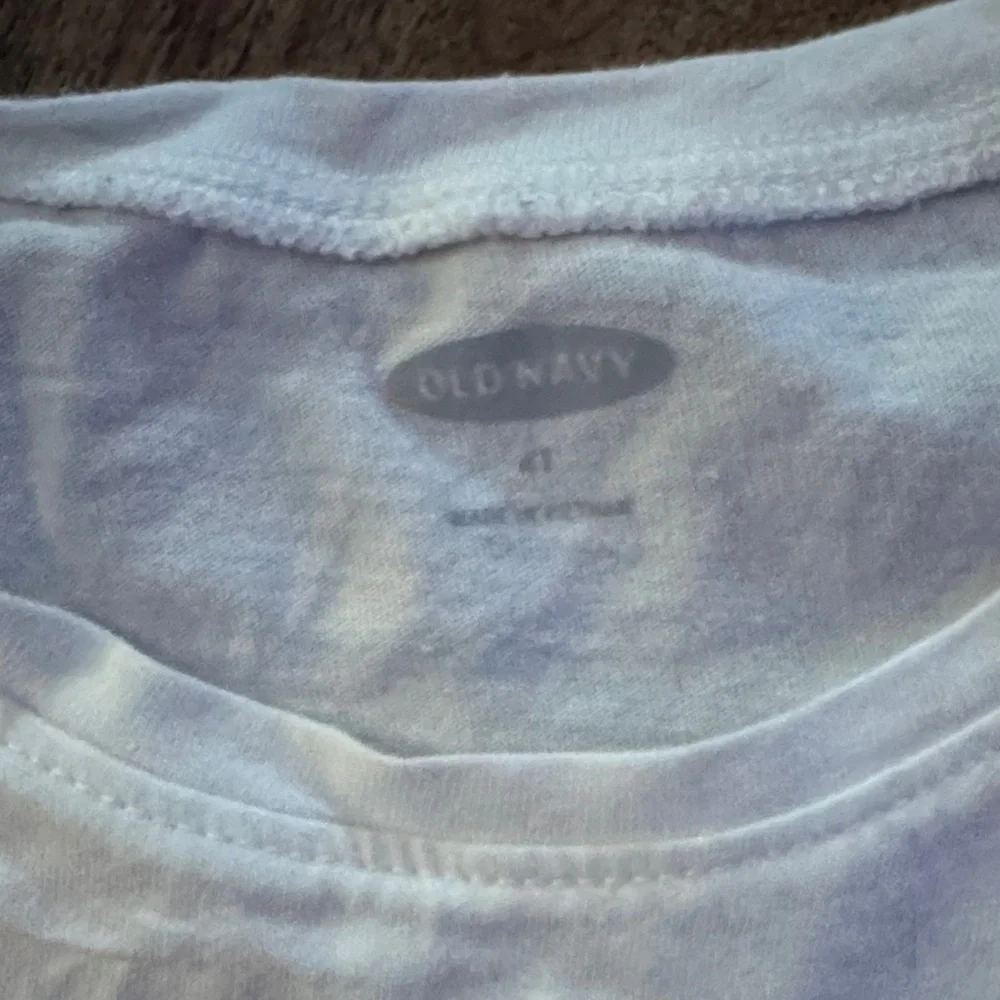 White Sleeveless 4t Top